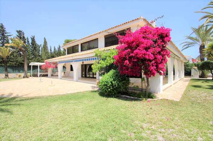 Image No.1-3 Bed Villa for sale