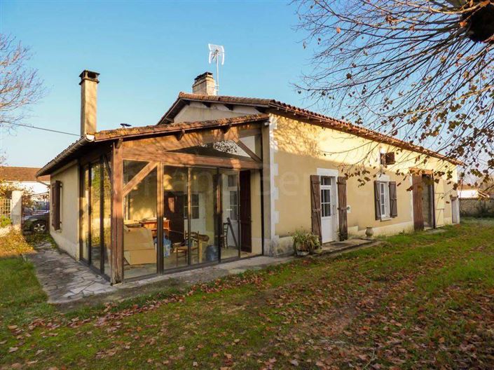 Image No.1-Maison de 1 chambre à vendre à Chef-Boutonne