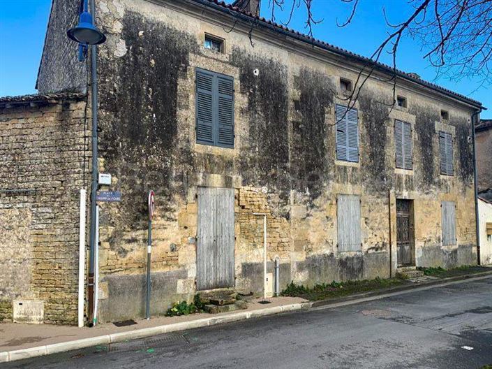 Image No.1-Maison de 3 chambres à vendre à Brioux-sur-Boutonne