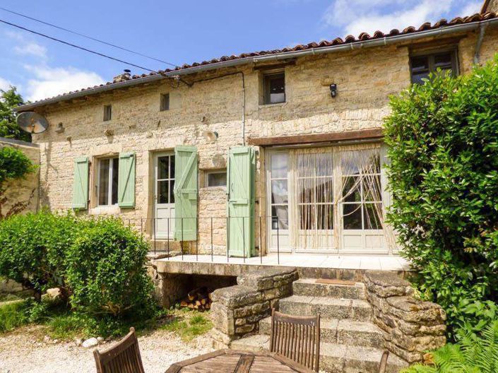 Image No.1-Maison de 3 chambres à vendre à Sauzé-Vaussais