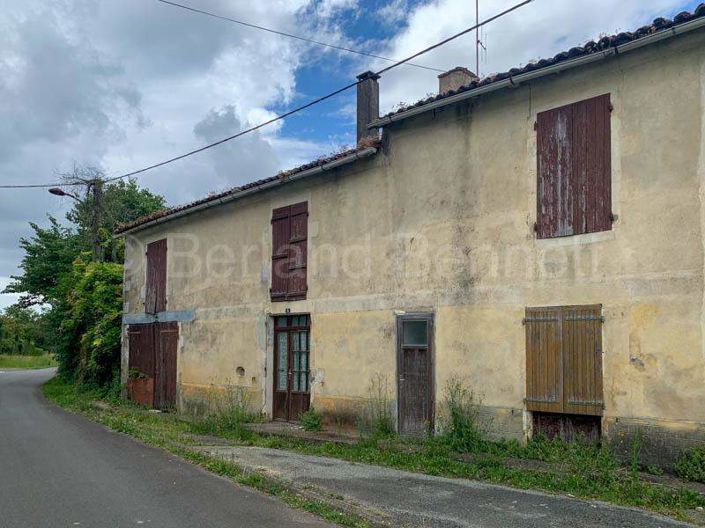 Image No.1-Maison de 2 chambres à vendre à Sauzé-Vaussais