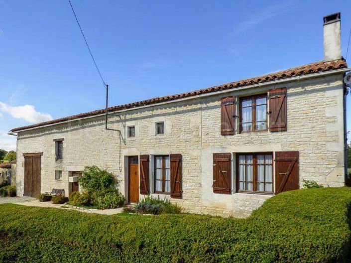 Image No.1-Maison de 2 chambres à vendre à Chef-Boutonne