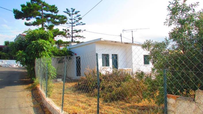 Image No.1-2 Bed House for sale