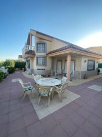 28873-villa-for-sale-in-fortuna-16537923-larg