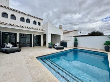 2720-villa-for-sale-in-el-valle-golf-resort-9