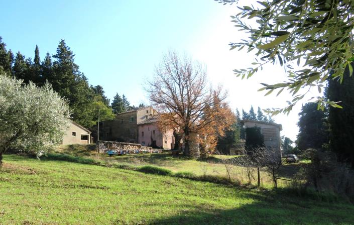 Image No.1-Propriété de pays de 10 chambres à vendre à Tolentino