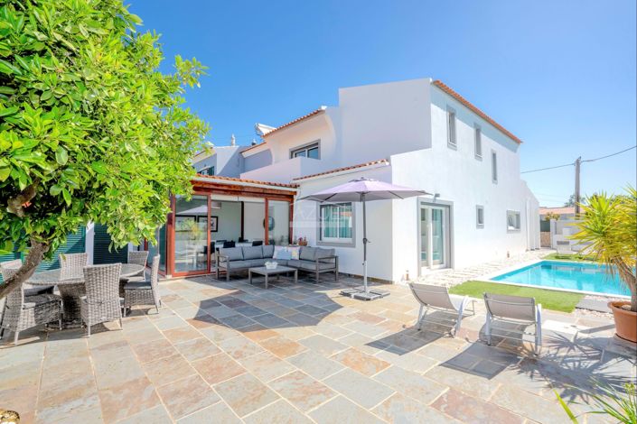 Image No.1-4 Bed Villa for sale