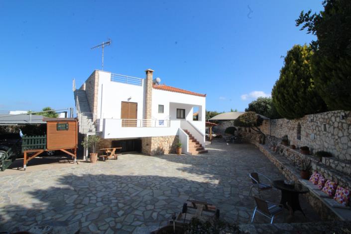 Image No.1-4 Bed Villa for sale