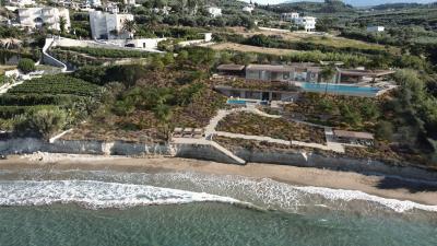 Sea-Front-Villa-for-sale-in-Kera-Beach-5