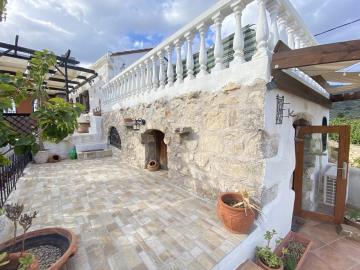 Traditional-House-for-sale-in-IMG_4407