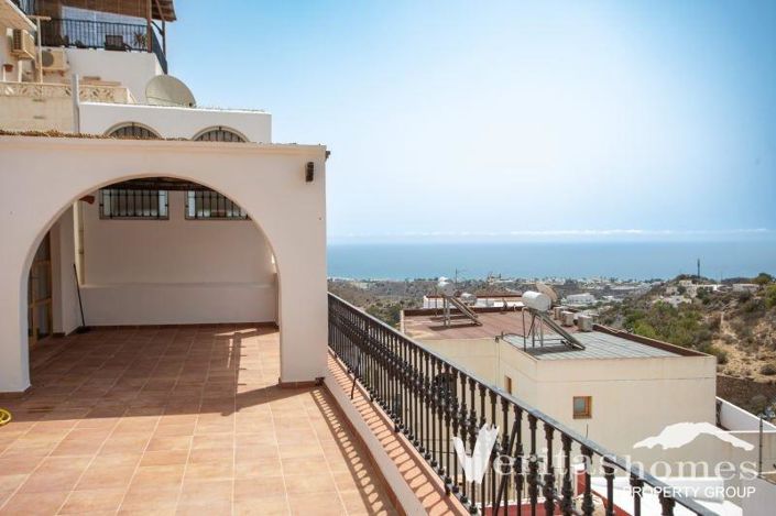 Image No.1-3 Bed Villa for sale