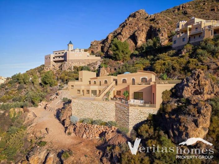 Image No.1-Maison de ville de 3 chambres à vendre à Almeria