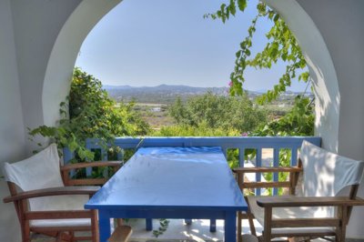 elxis-at-home-in-greeceserene-house-in-naxos1