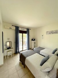 elxis-at-home-in-greecesunny-apartment-gennad