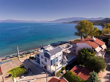 elxis-at-home-in-greece-seafront-villa-in-ali