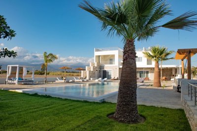 elxis-at-home-in-greecebreakingwavevilla9