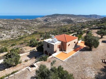 elxis-at-home-in-greece-villa-olea-in-karpath