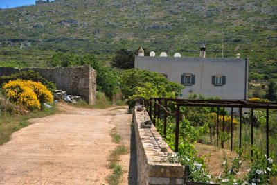 elxis-at-home-in-greece-kythera-country-house