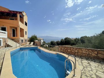 elxis-at-home-in-greece-home-in-nikiana-with-