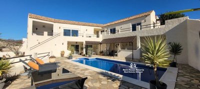 Next House Almeria most sold property