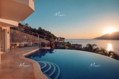 MAVI-REAL-ESTATE-Modern-Luxury-Villas-and-Apartments-and-Villas-for-Sale-in-Kas-Antalya_14