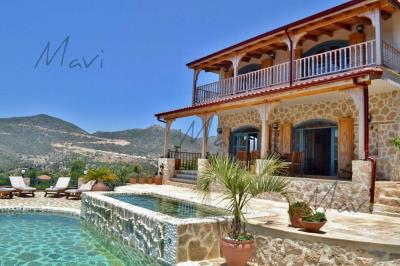 MAVI-REAL-ESTATE---Modern-Luxury-Villas-and-Apartments-and-Villas--for-Sale-in-Kas--Antalya_16