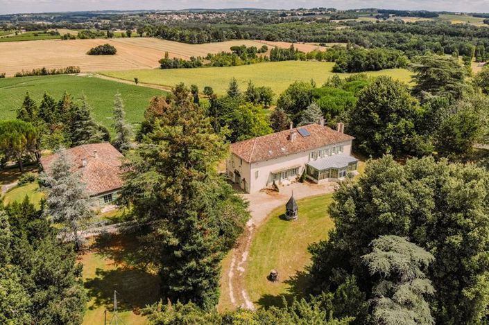 Image No.1-Maison de campagne de 9 chambres à vendre à Condom