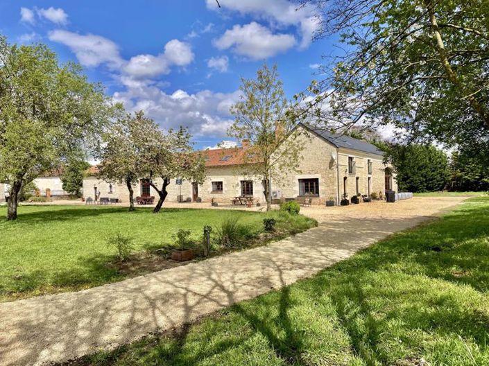 Image No.1-Propriété de 7 chambres à vendre à Thouars