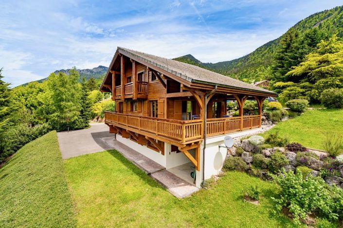 Image No.1-3 Bed Chalet for sale