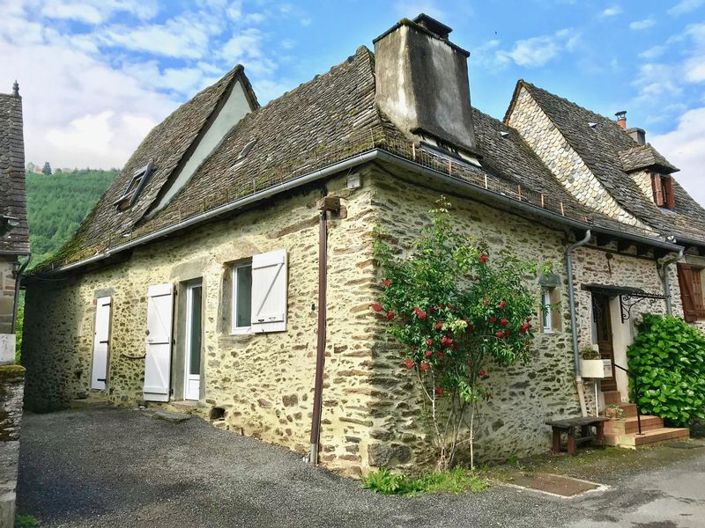 Saint-Parthem, House