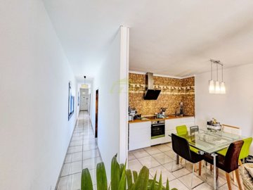 2 bedroom apartment in Puerto Del Carmen centre