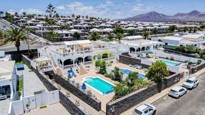 Image No.1-Villa de 6 chambres à vendre à Playa Blanca