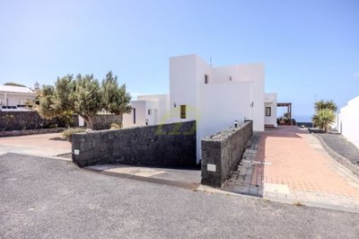 Stunning 4 Bedroom Detached Villa in Macher