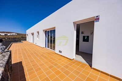 Beautiful 4 bedroom 3 bathroom villa with private Pool in Conil