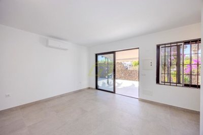 Fantastic 2 bedroom bungalow in the town center in Playa Blanca