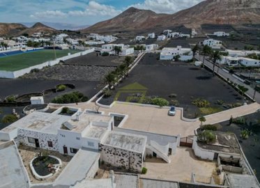 Traditional Canarian Mansion from the 18th century in Tinajo