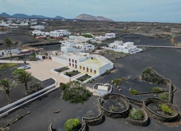 Traditional Canarian Mansion from the 18th century in Tinajo