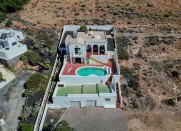 3 bedroom villa with beautiful views and private pool in Nazaret