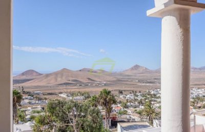 3 bedroom villa with beautiful views and private pool in Nazaret