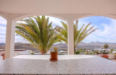 4 bedroom villa with amazing views in Nazaret