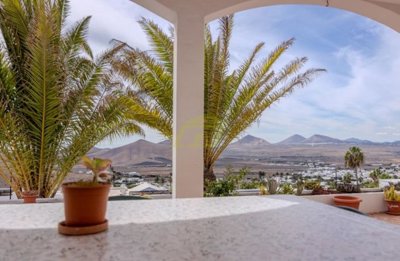 4 bedroom villa with amazing views in Nazaret