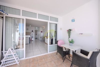 Incredible ground floor apartment with lovely views in Puerto del Carmen