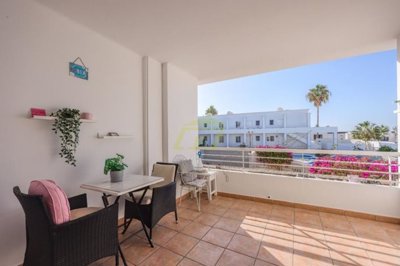 Incredible ground floor apartment with lovely views in Puerto del Carmen