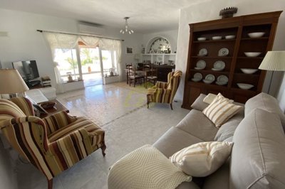 3 bedroom 3 bathroom villa in Nazaret with exceptional views and private pool