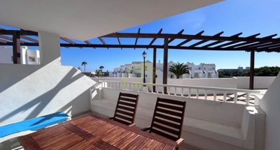 1 bedroom apartment with communal pool in Costa Teguise