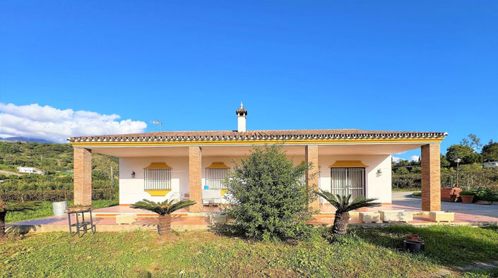 Image No.1-3 Bed Villa for sale