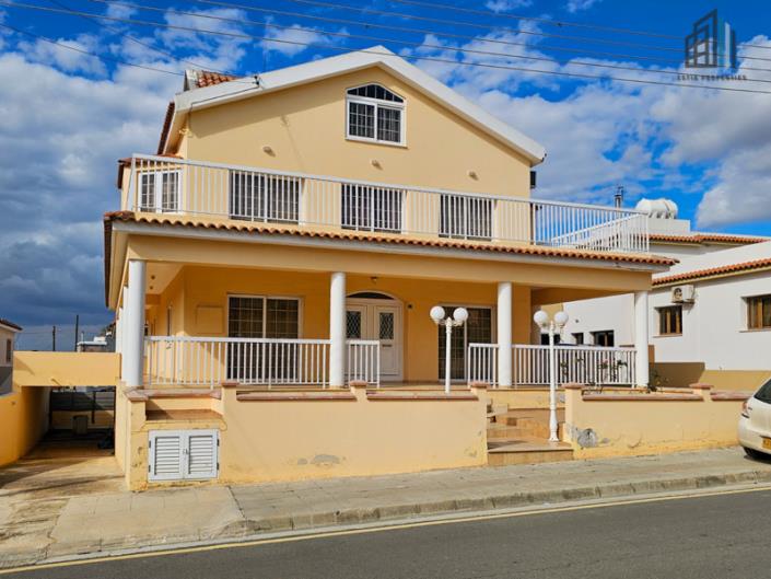 Image No.1-5 Bed Villa for sale