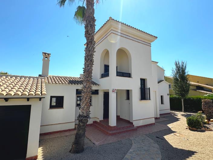 Image No.1-4 Bed Villa / Detached for sale