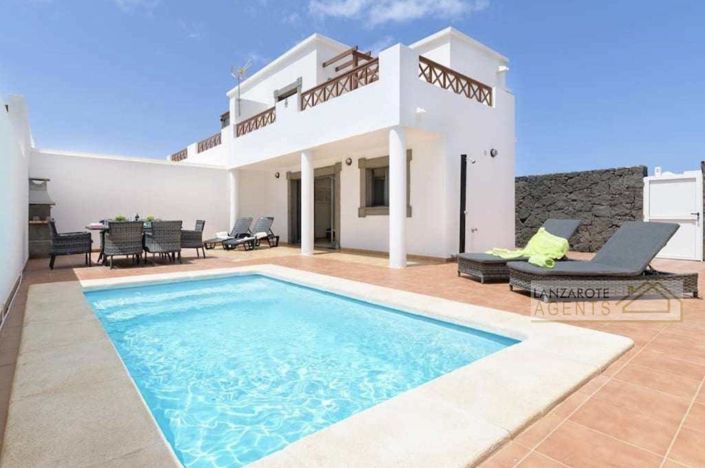 Image No.1-3 Bed Villa for sale