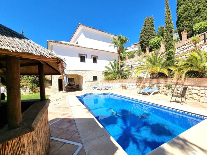 Image No.1-5 Bed Villa for sale